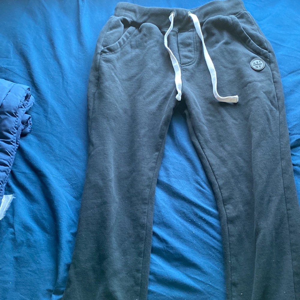 Mens’ XS Black Aeropostale’s Joggers. Cleaned and washed.